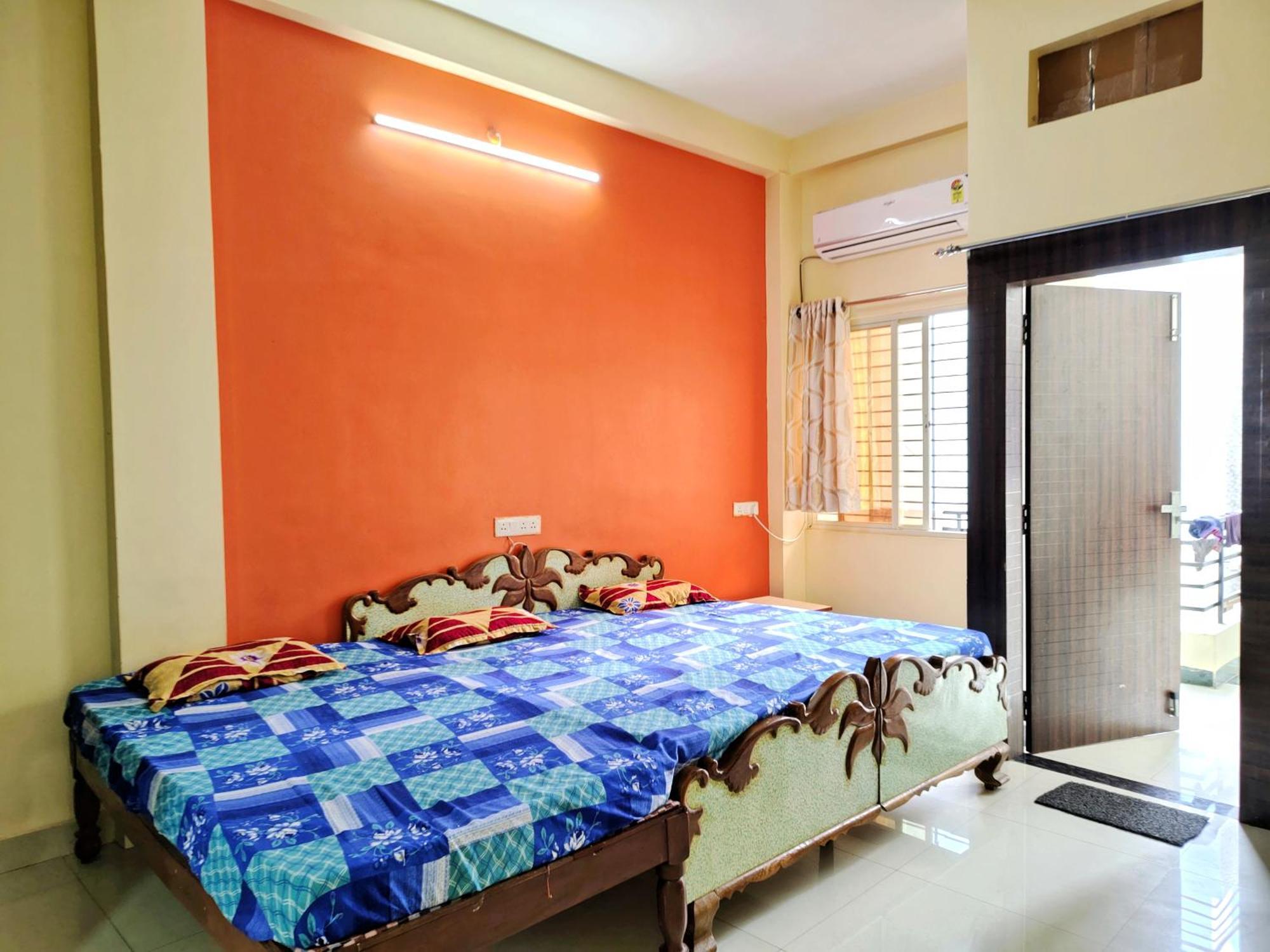 Anand Yatri Grah - Home Stay, 乌贾因 外观 照片